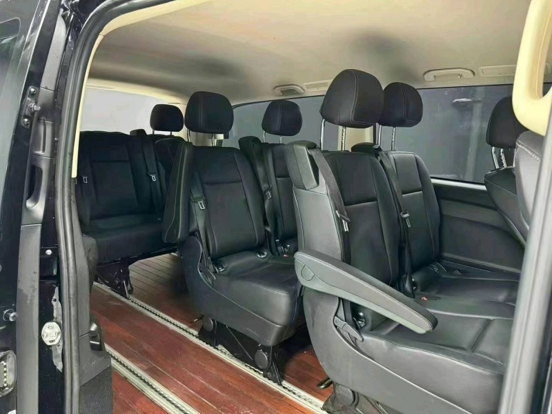 成都20年奔驰威霆6