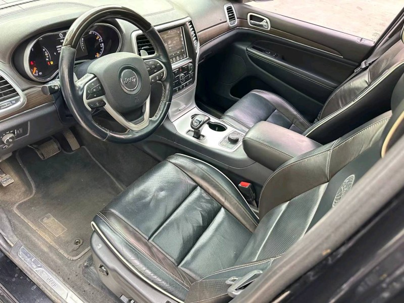 济宁16年Jeep大切诺基6