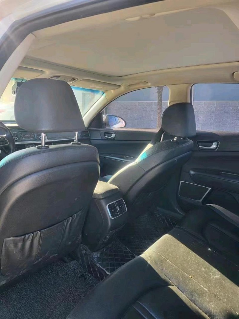 保定17年起亚K55