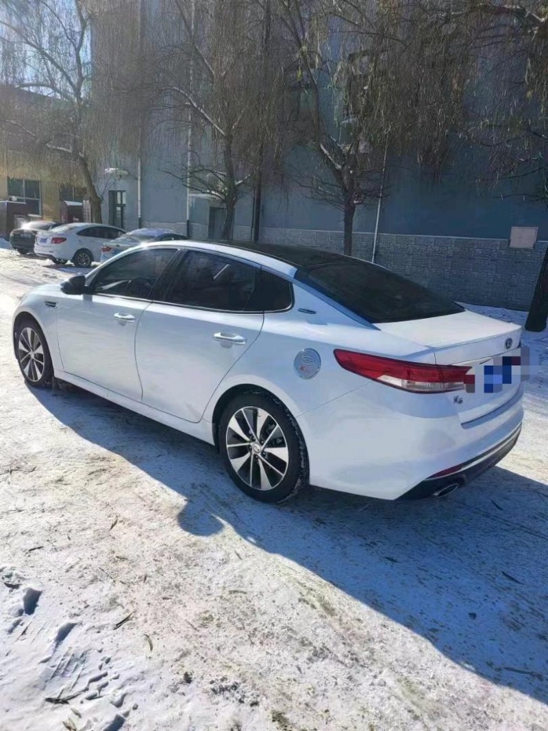 保定17年起亚K57