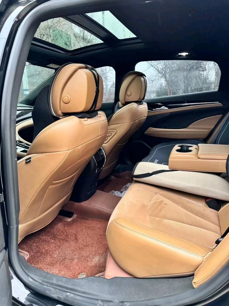 东营16年别克君越5