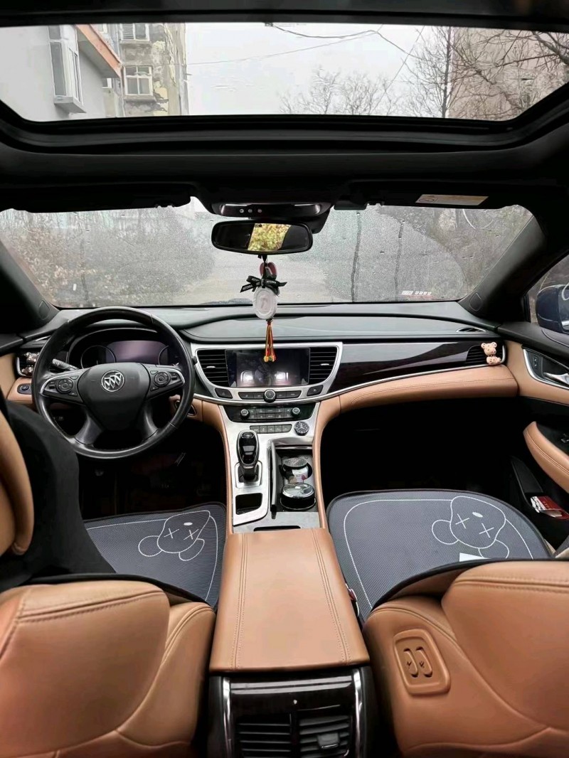 东营16年别克君越6