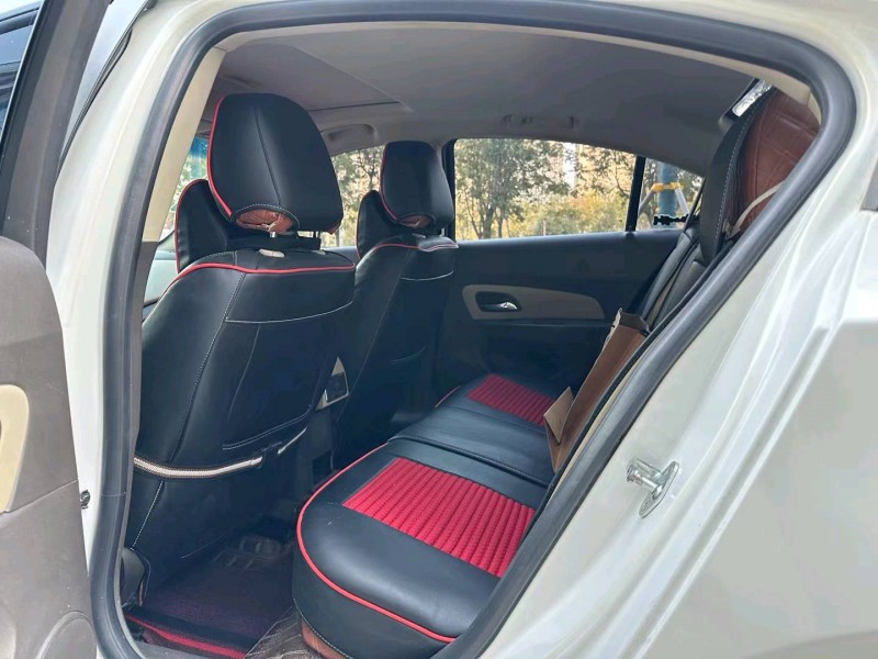 济宁16年雪佛兰科鲁兹5