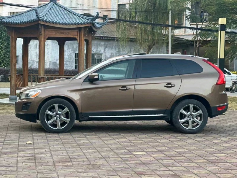 珠海13年沃尔沃XC608