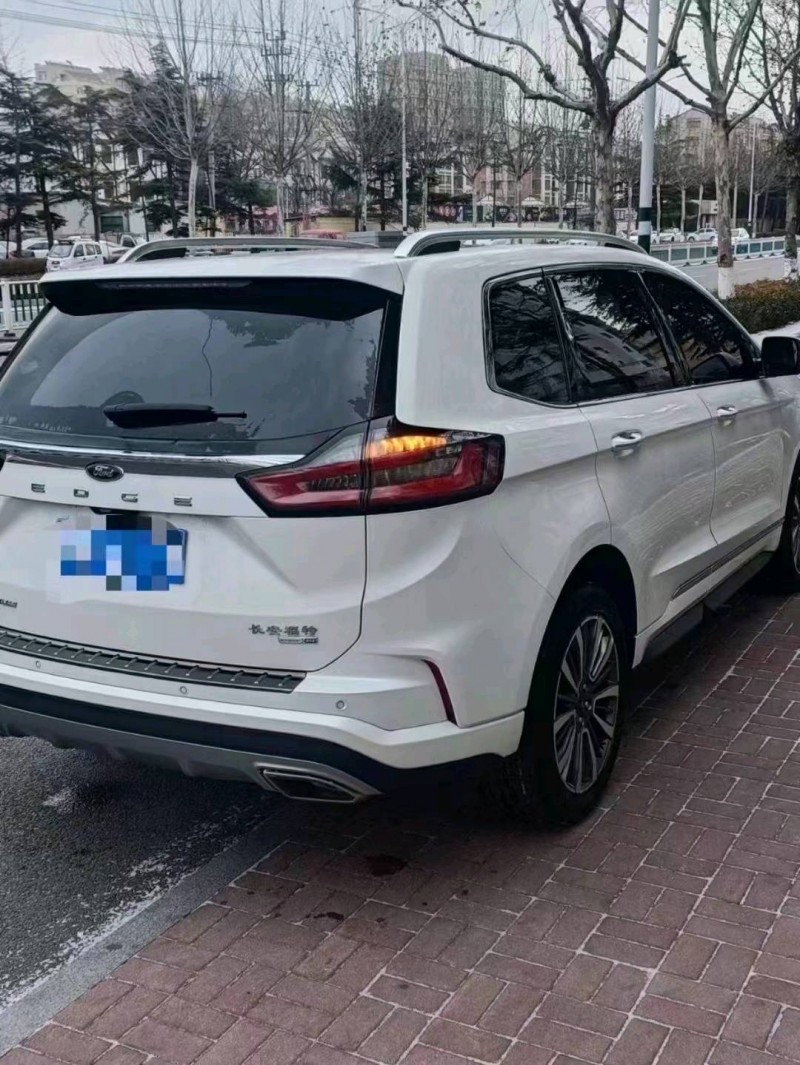 青岛22年福特锐界9