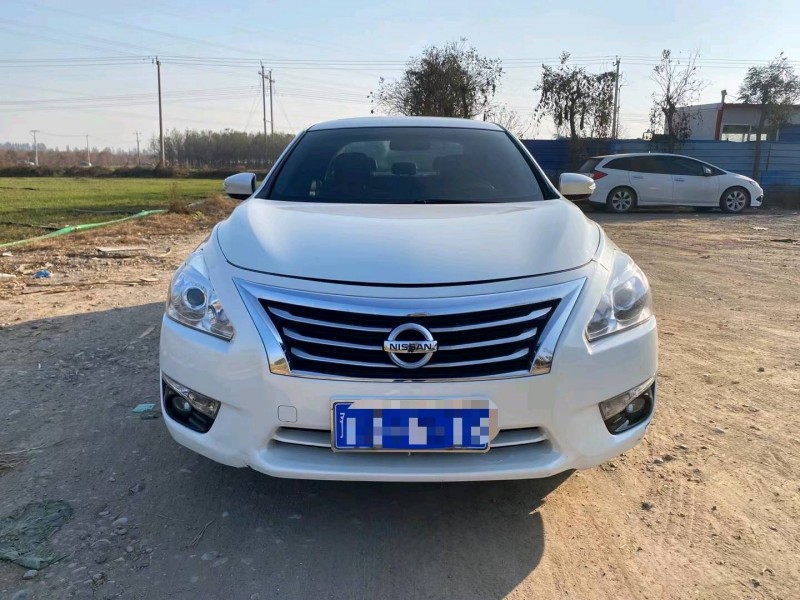 保定16年日产天籁1