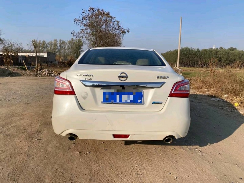 保定16年日产天籁9