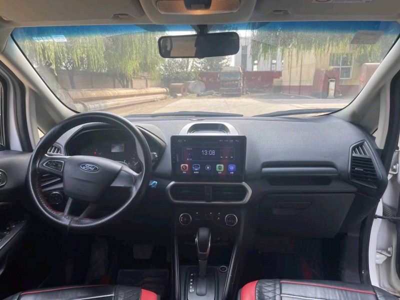 保定18年福特翼搏8