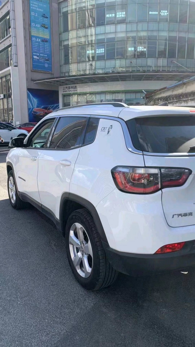 安順21年Jeep指南者4