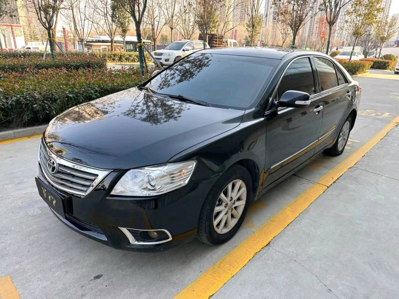 济宁11年丰田凯美瑞2