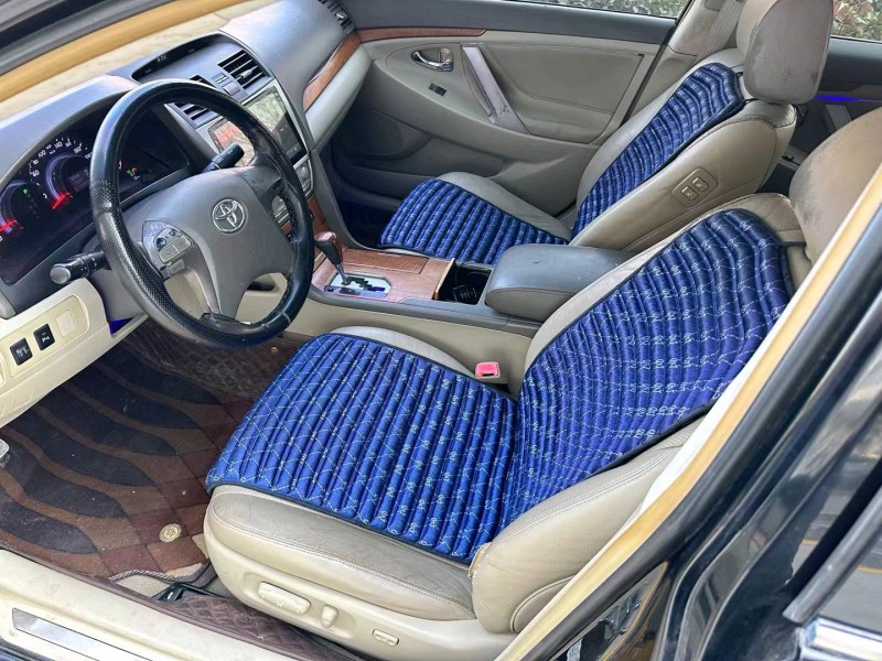 济宁11年丰田凯美瑞5