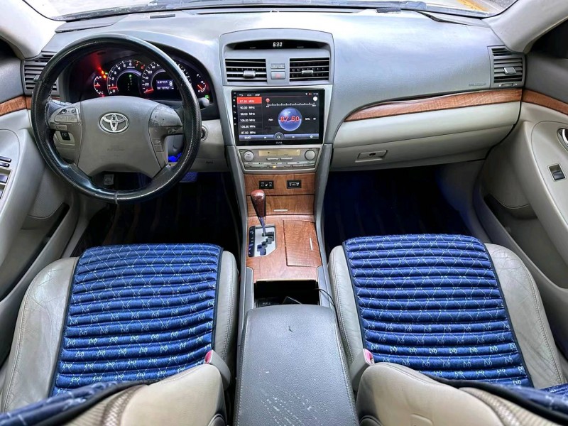 济宁11年丰田凯美瑞6