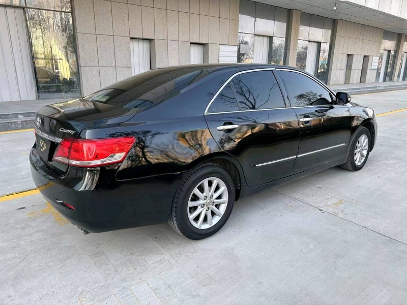 济宁11年丰田凯美瑞7