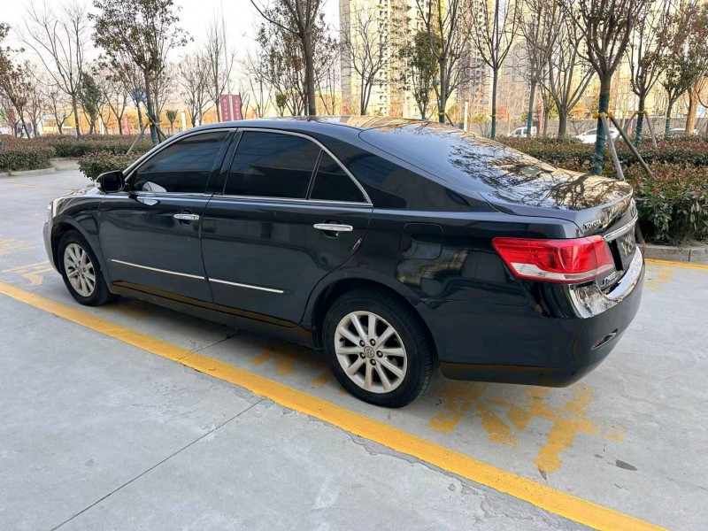 济宁11年丰田凯美瑞8