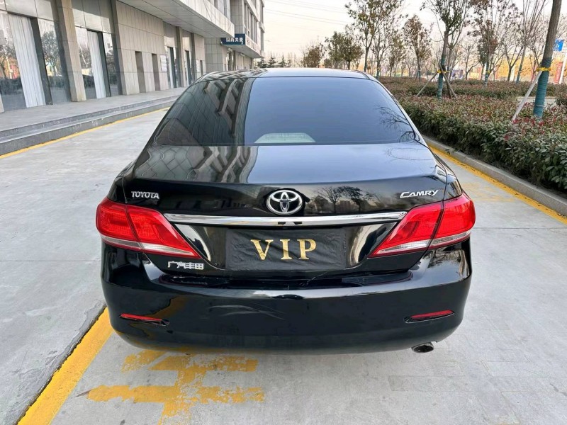 济宁11年丰田凯美瑞9