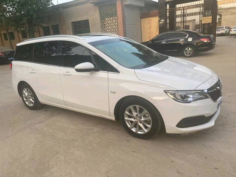 保定21年别克GL62