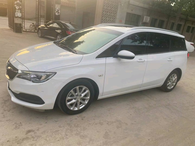 保定21年别克GL63