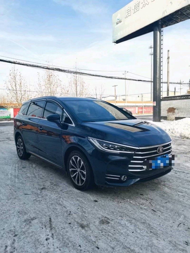 保定19年比亚迪宋MAX2