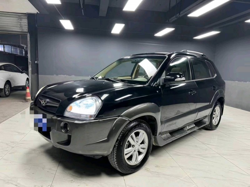 成都12年现代途胜2