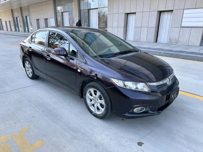 济宁11年本田思域3