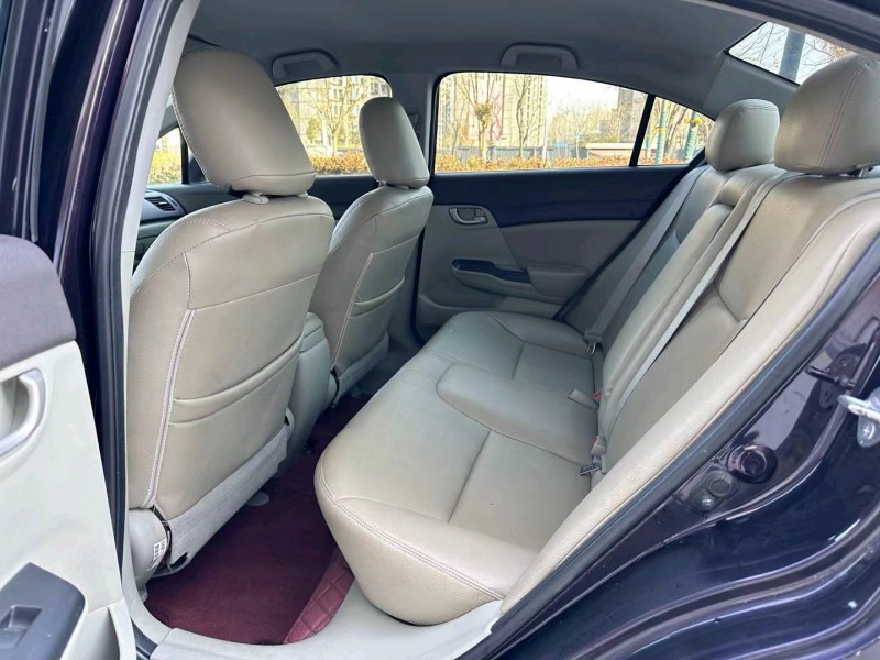 济宁11年本田思域6