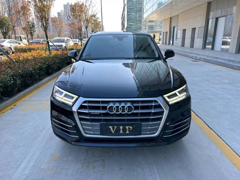 济宁19年奥迪Q51