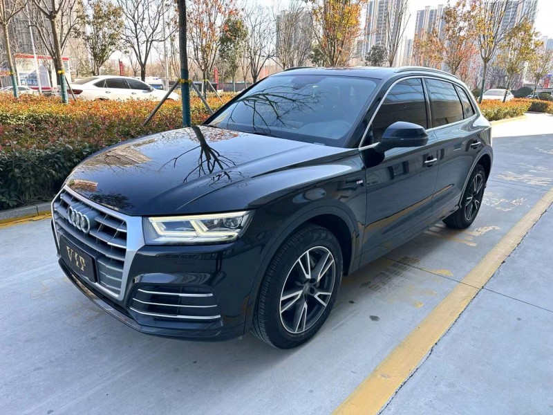 济宁19年奥迪Q52