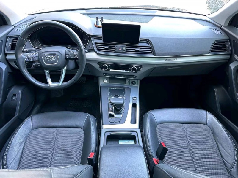 济宁19年奥迪Q55