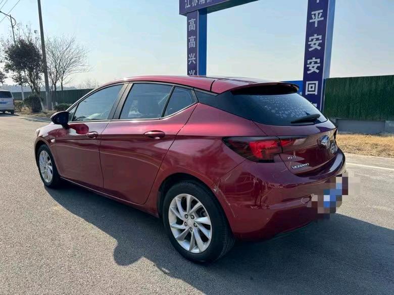 盐城16年别克威朗4