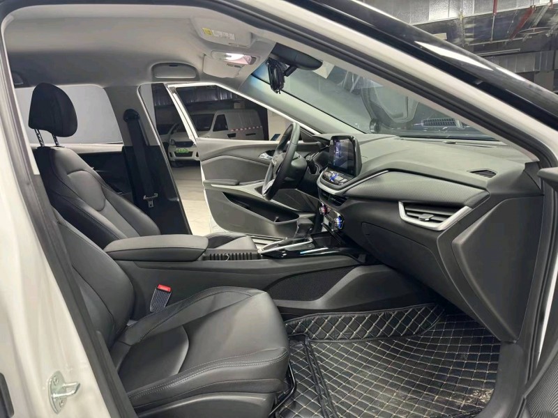 成都23年雪佛兰畅巡5