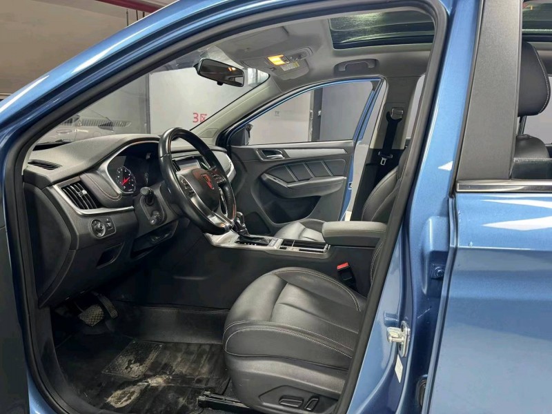 成都20年荣威RX59