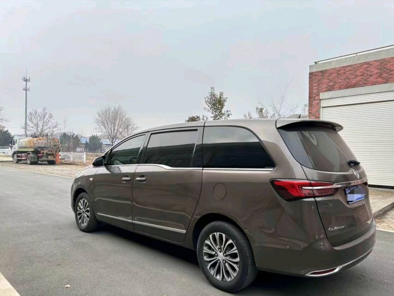 东营22年别克GL84