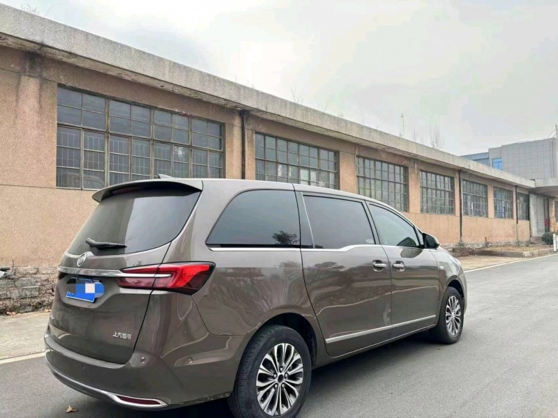 东营22年别克GL86