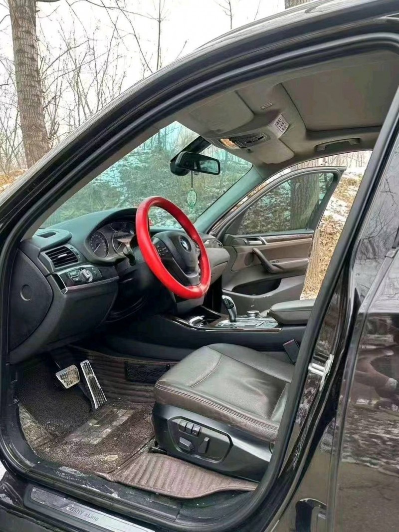 济南16年宝马X38