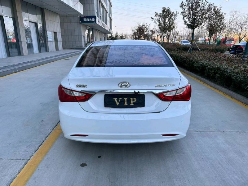 济宁12年现代索纳塔八9