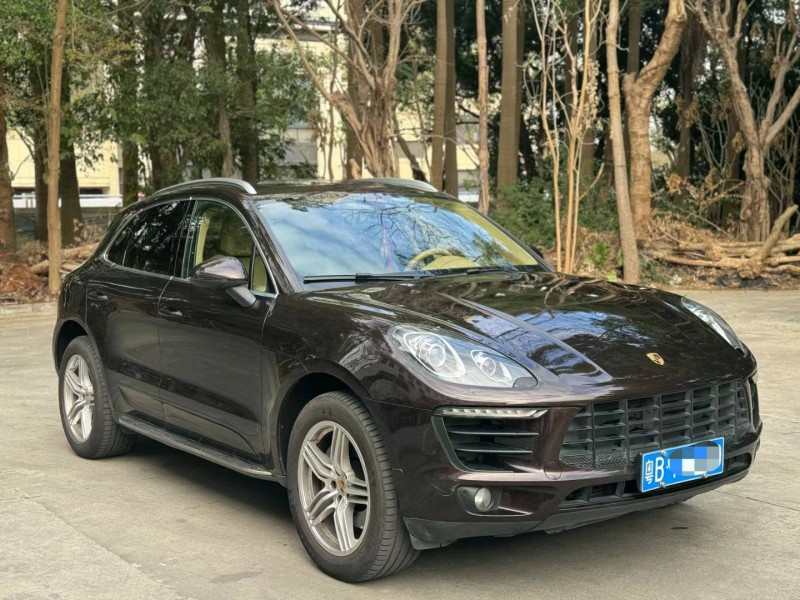 广州16年保时捷Macan2