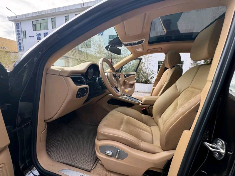广州16年保时捷Macan5