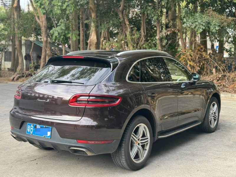 广州16年保时捷Macan8