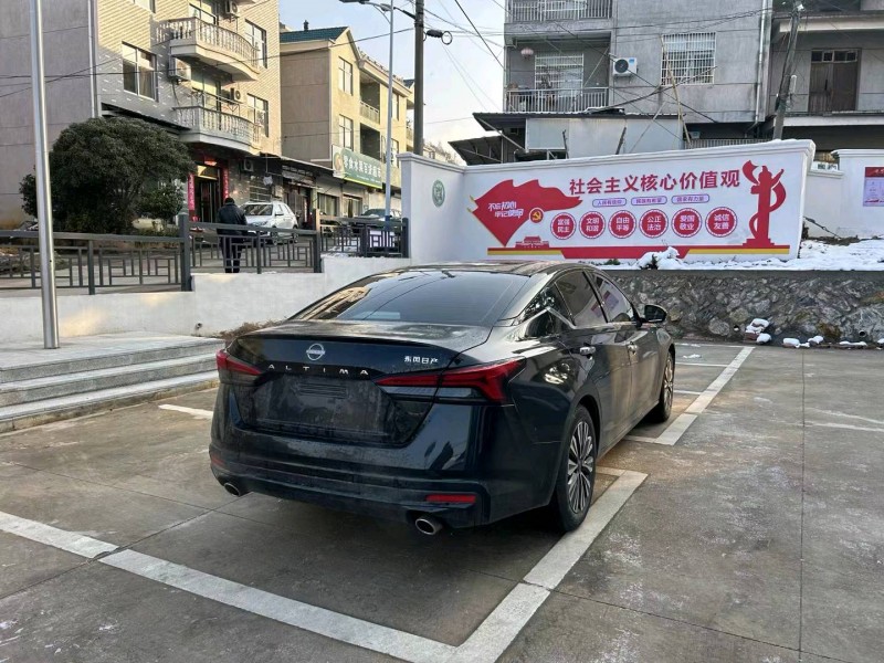 嘉興23年日產天籟8