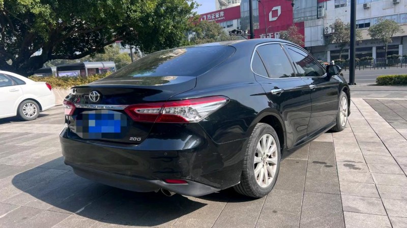 湖州18年豐田凱美瑞7