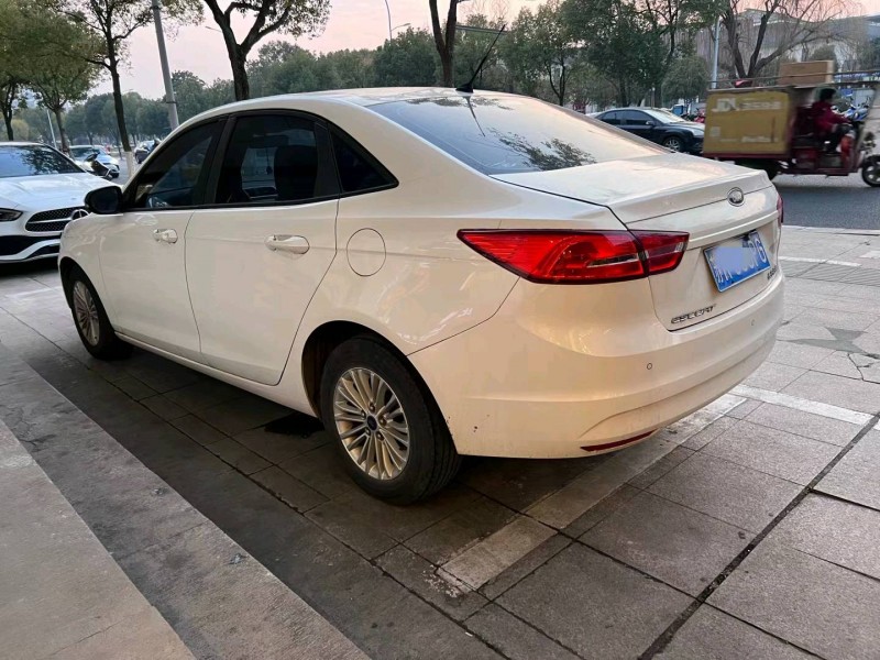 常州18年福特福睿斯5