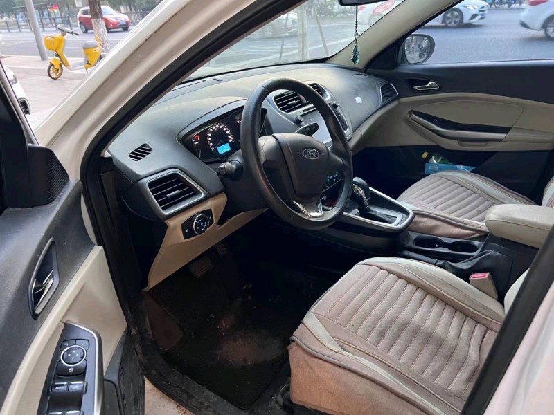 常州18年福特福睿斯6