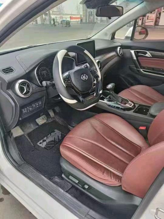 邯郸19年北汽绅宝D508