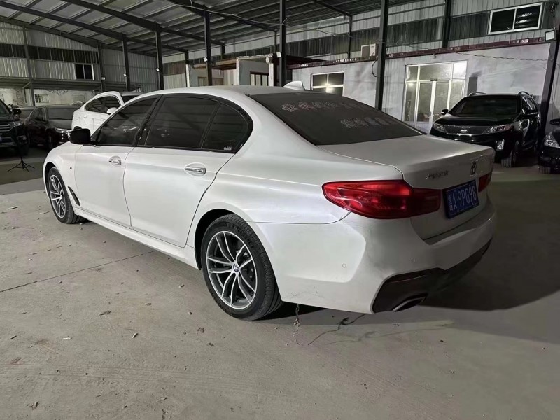 济宁18年宝马5系3