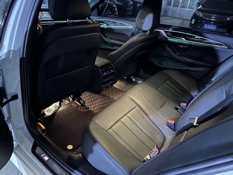 济宁18年宝马5系7