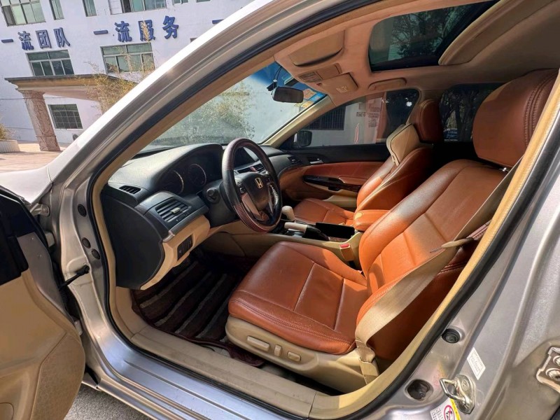 珠海10年本田雅阁6