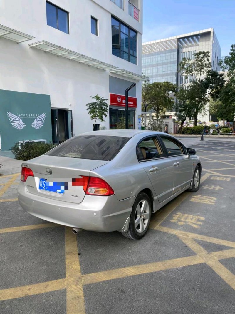 珠海08年本田思域4