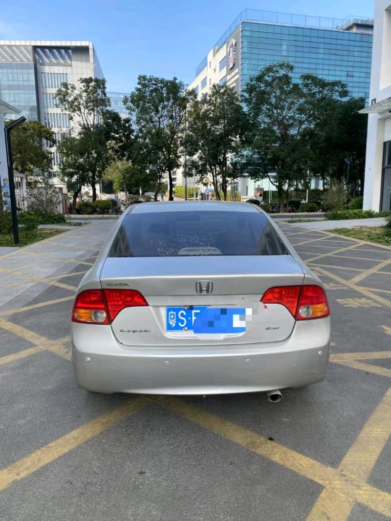珠海08年本田思域5