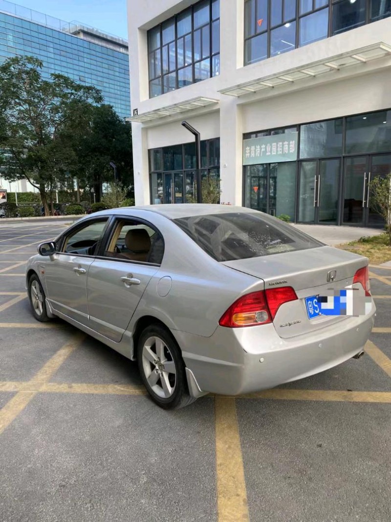 珠海08年本田思域7