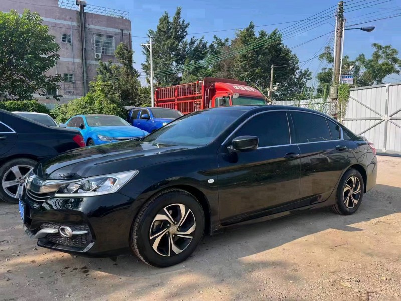 汕头18年本田雅阁2